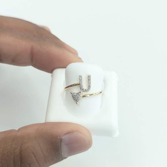 Real Diamond 10kt Yellow Gold Initial U Ring for Women